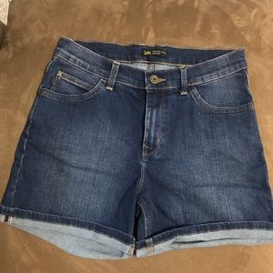 New (never worn) lee jean shorts